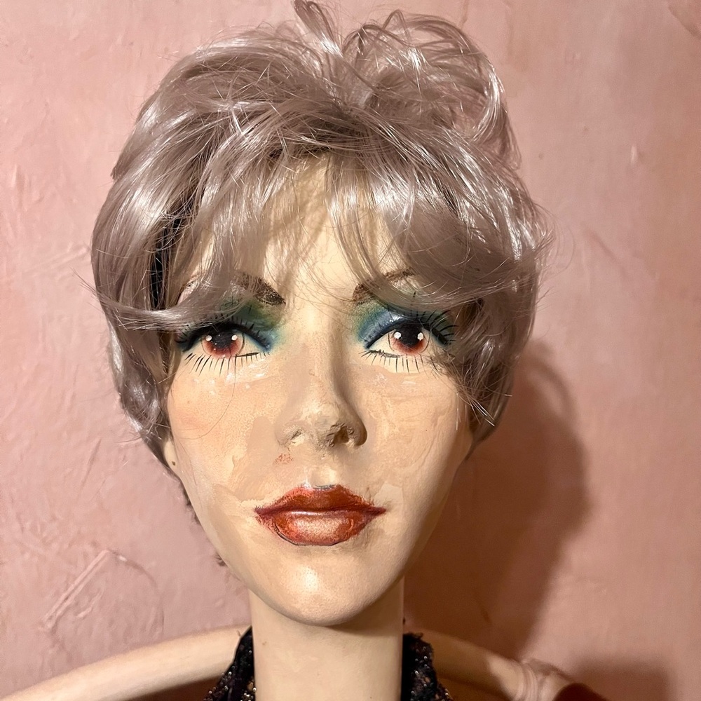 Stylish Silver Wig for Women
